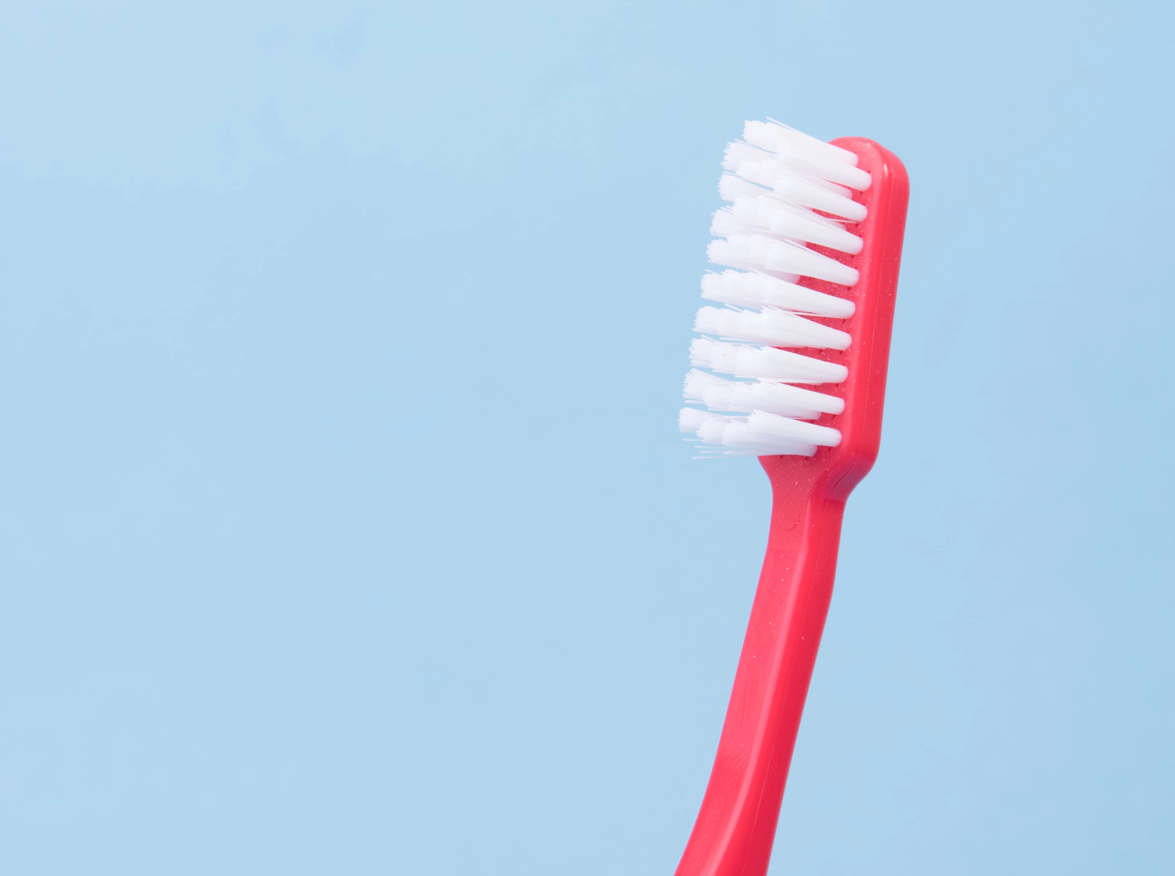 Преимущества ежедневной чистки зубов: